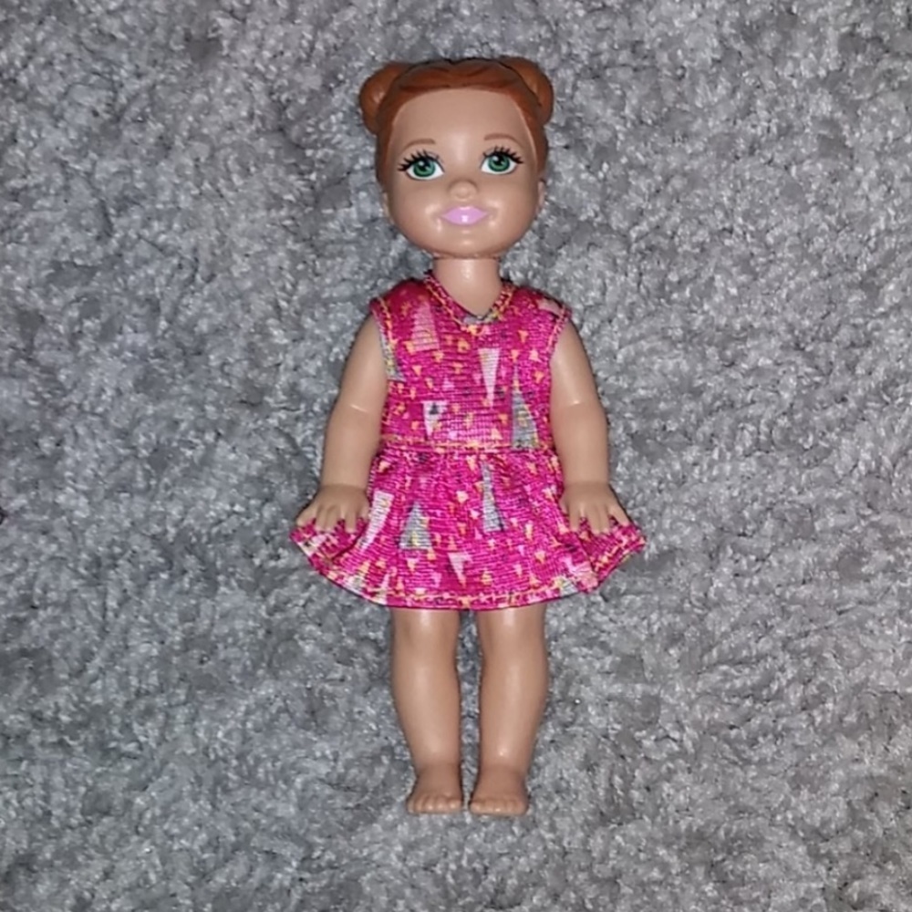 Baby Chelsea Barbie doll with outfit​​